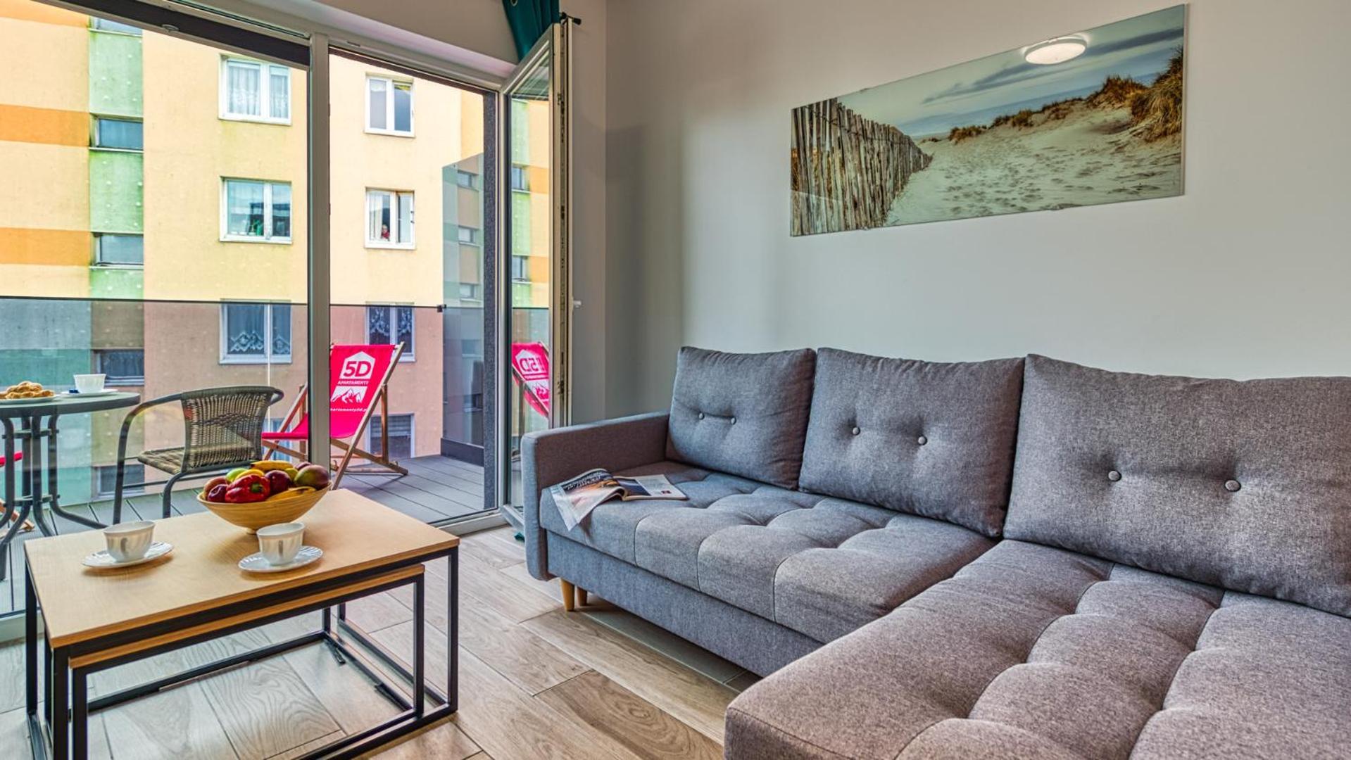 5d Fredry 2/47 Apartment *